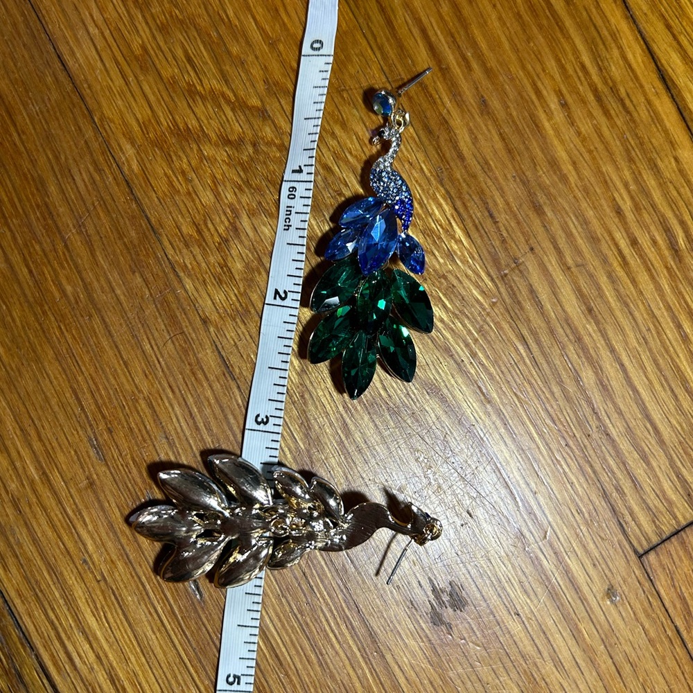 Elegant Peacock Earrings with Blue and Green Crystals - Picture 3 of 5
